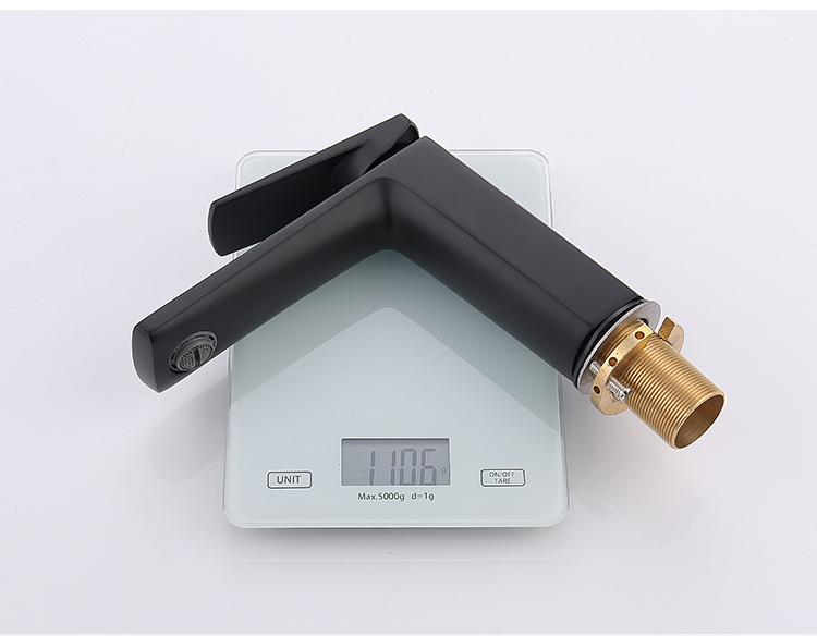 High Quality Single Hole Bathroom Toilet Faucet Tap Matte Black Health Faucet With Bathroom Faucet Accessories
