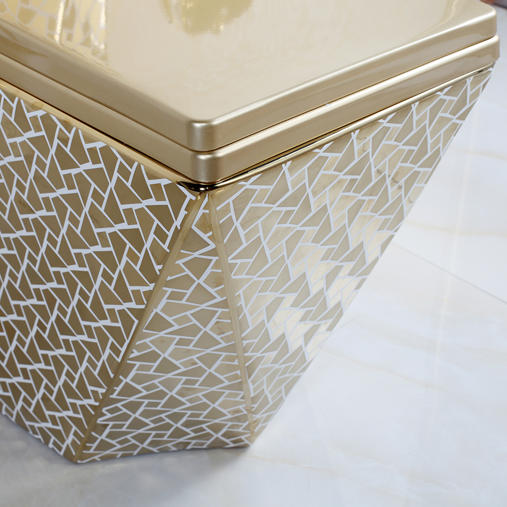 Luxury Diamond Golden Bathroom Accessory Japanese One Piece Set Decor Bowl Ceramic Wc Gold Toilet
