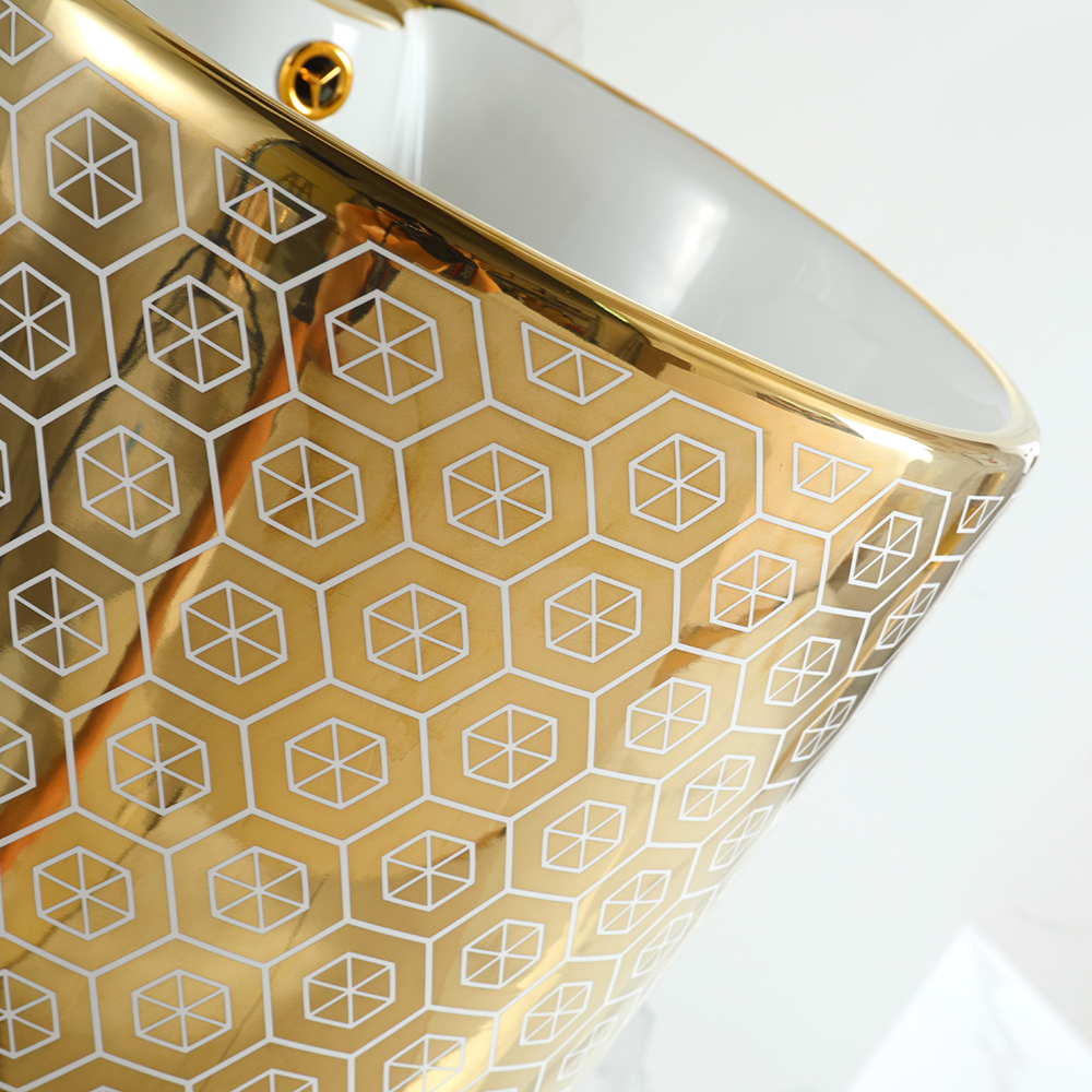 Luxury One Piece Bathroom Equipment Ceramic Toilets Sets and Basin Gold Toilet Bowl