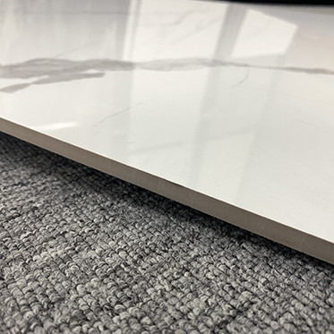 China 600x600mm Glossy White Marble Porcelain Floor Tiles Polished Glazed Finish for Bathroom and Interior Wall