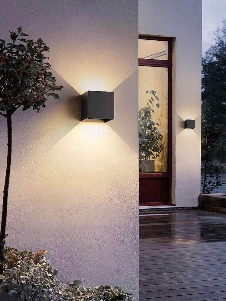 High Quality Outdoor Waterproof IP65 6W 12W up and Down Lighting Garden LED Wall Lamp Light for Home