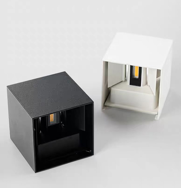 High Quality Outdoor Waterproof IP65 6W 12W up and Down Lighting Garden LED Wall Lamp Light for Home