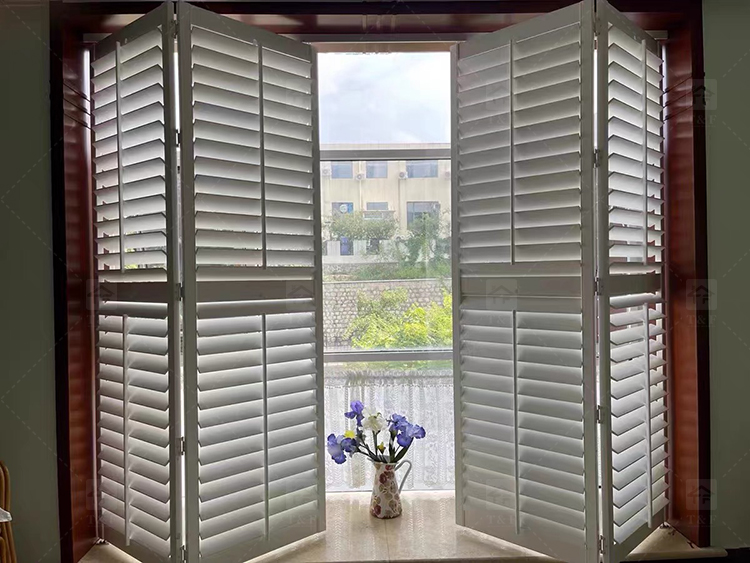 European Style Solid Wood Window Aluminum Louver Exterior Decorative Louvers Window Open for House Application