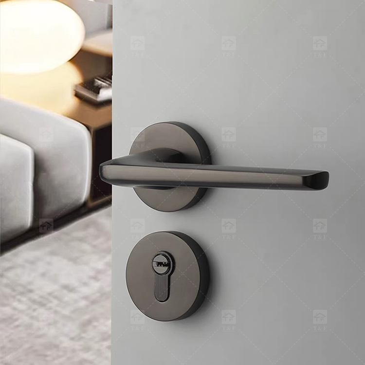 Luxury Gold Magnetic Silent Wooden Door Handle with Split Bedroom Lock Modern Design for Indoor Household for Villas