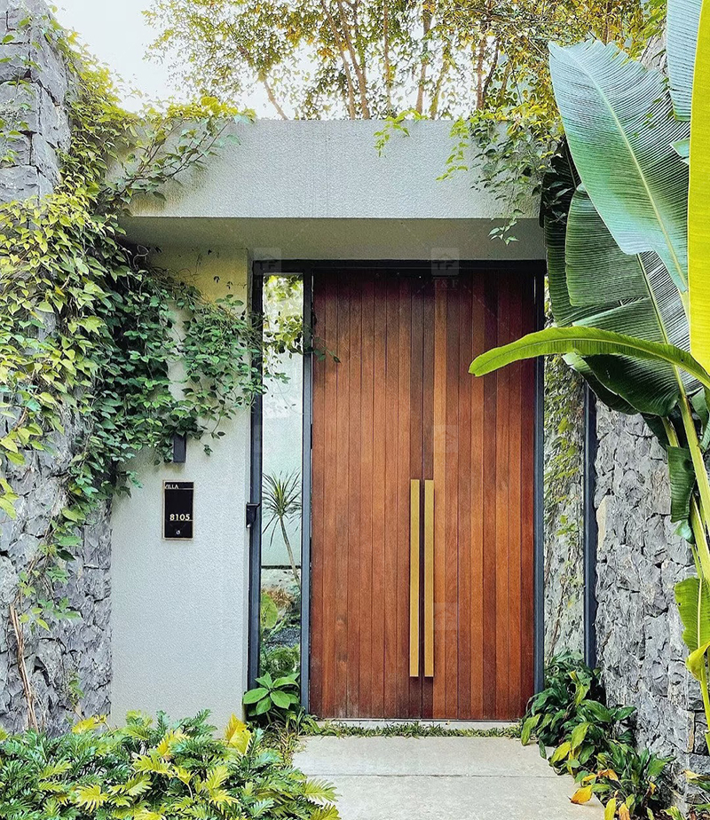 Modern Design Double Open Panel Wooden Front Entrance Door Villa External Security Swing Waterproof Feature Finished Surface