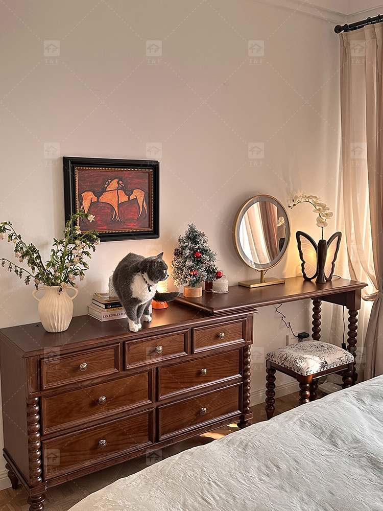 Luxury Black Solid Wood Vanity Table with LED Light Makeup Mirror 7 Drawers Durable Furniture for Bedroom Living Room Hotel Use