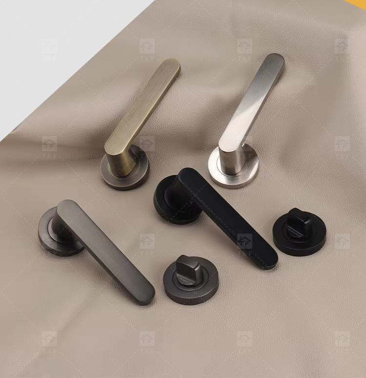 New Arrival Modern Matt Black 304 Stainless Steel Door Lever Handle for Bedroom Villa & Hotel Use with Comfortable Grip