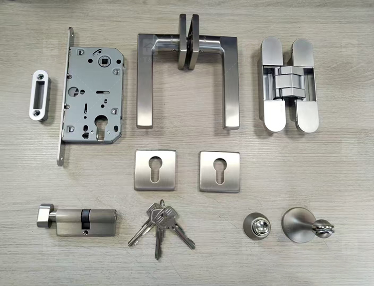 New Arrival Modern Matt Black 304 Stainless Steel Door Lever Handle for Bedroom Villa & Hotel Use with Comfortable Grip